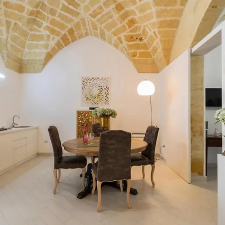 Apartment Casa Dei Nonni Di Via Idomeneo By Barbarhouse